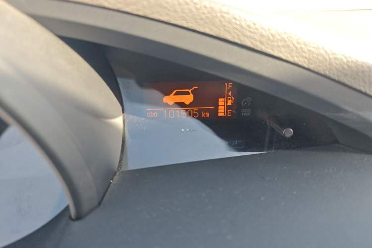 Used Toyota Verso 2014 Starlight 180E CVT Elite Edition Odometer Close Up