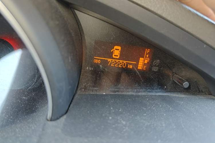 Used Toyota Verso 2014 Starlight 180E CVT Elite Edition Odometer Close Up