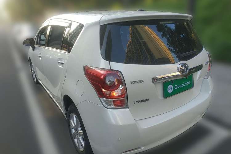 Used Toyota Verso 2014 Starlight 180G CVT Luxury Edition Rear Left 45 Deg