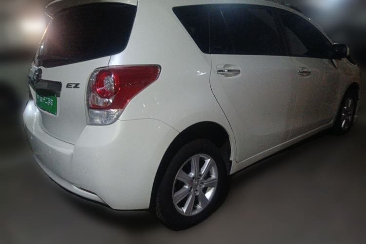 Used Toyota Verso 2014 Starlight 180E CVT Elite Multi-Function Edition Rear Right 45 Deg