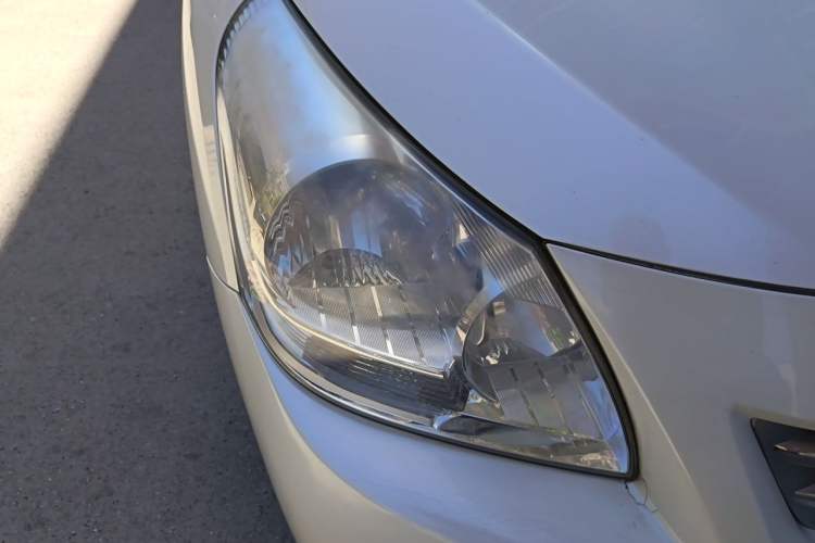 Used Toyota Verso 2014 Starlight 180G CVT Comfortable Multi-Function Edition Right Front Headlight