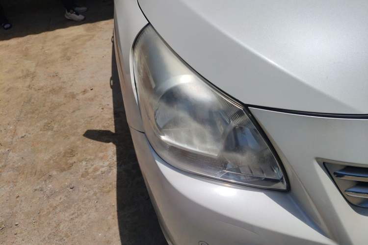 Used Toyota Verso 2014 Starlight 180G CVT Comfort Edition Right Front Headlight