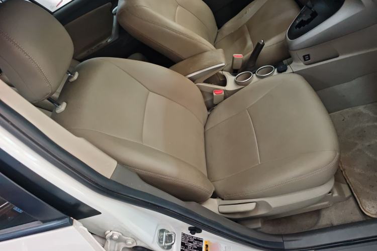 Used Toyota Verso 2014 Starlight 180E CVT Elite Edition Right Front Seat