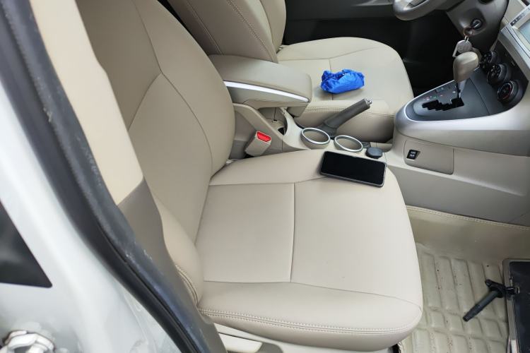 Used Toyota Verso 2014 Starlight 180E CVT Elite Edition Right Front Seat