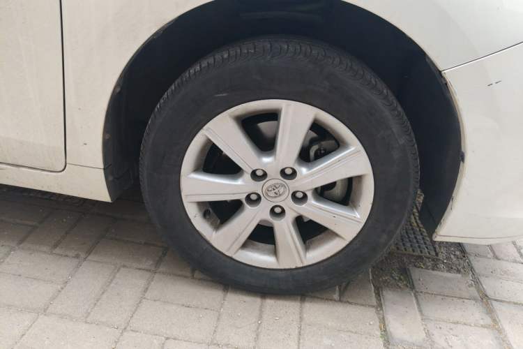Used Toyota Verso 2014 Starlight 180G CVT Comfort Edition Right Front Wheel Hub