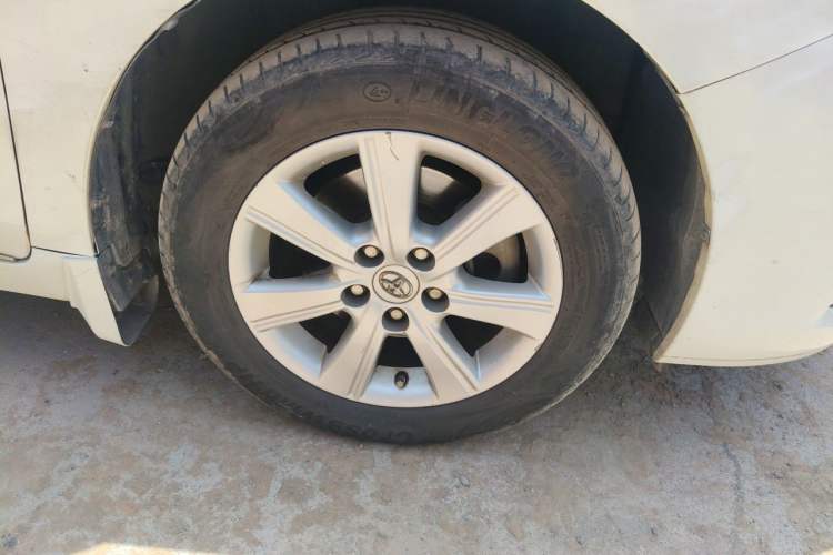 Used Toyota Verso 2014 Starlight 180G CVT Comfort Edition Right Front Wheel Hub
