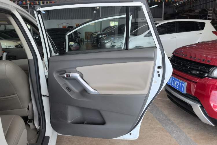Used Toyota Verso 2014 Starlight 180E CVT Elite Edition Right Rear Door Interior