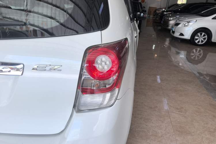 Used Toyota Verso 2014 Starlight 180E CVT Elite Edition Right Rear Taillight