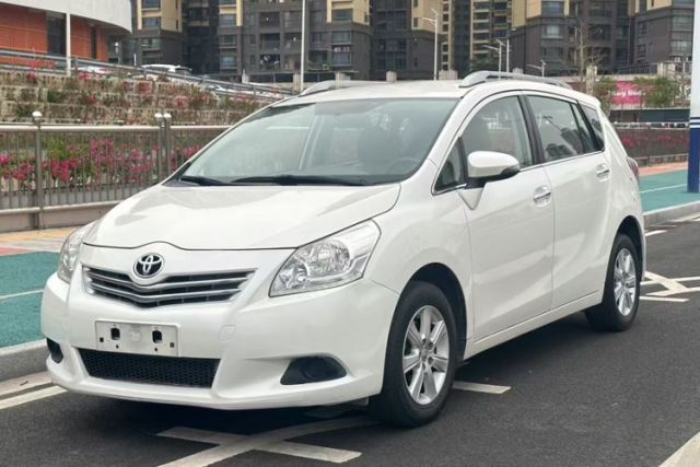 Used Toyota Verso 2014 Starlight 180E CVT Elite Edition