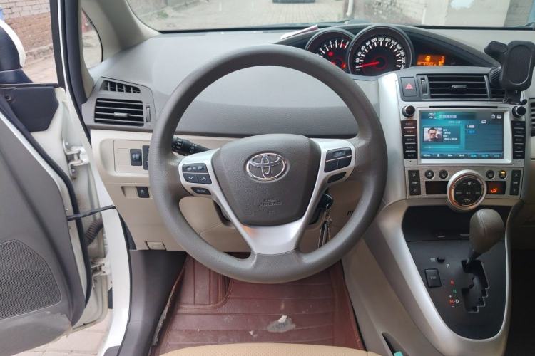Used Toyota Verso 2014 Starlight 180G CVT Comfort Edition Steering Wheel