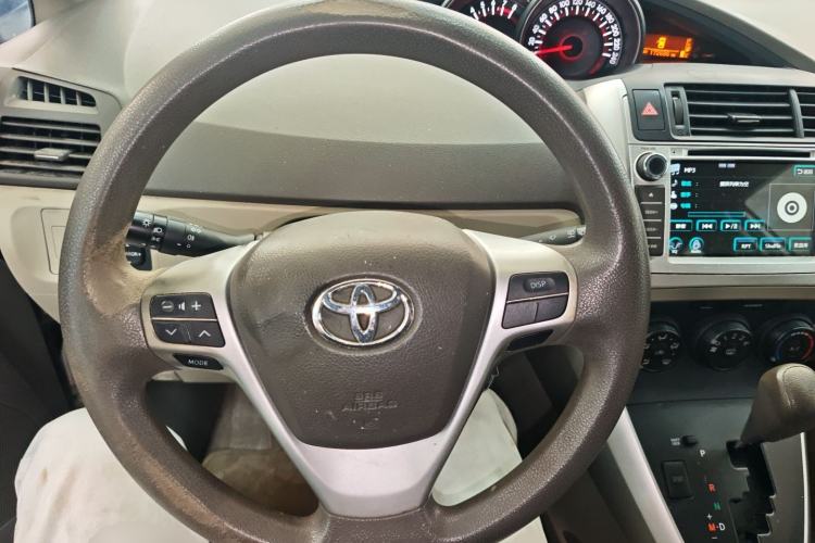 Used Toyota Verso 2014 Starlight 180E CVT Elite Edition Steering Wheel