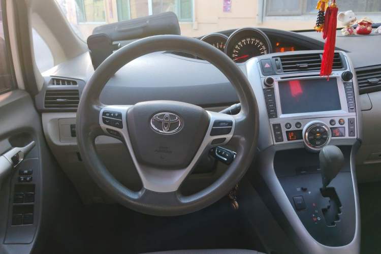 Used Toyota Verso 2014 Starlight 180G CVT Comfort Edition Steering Wheel