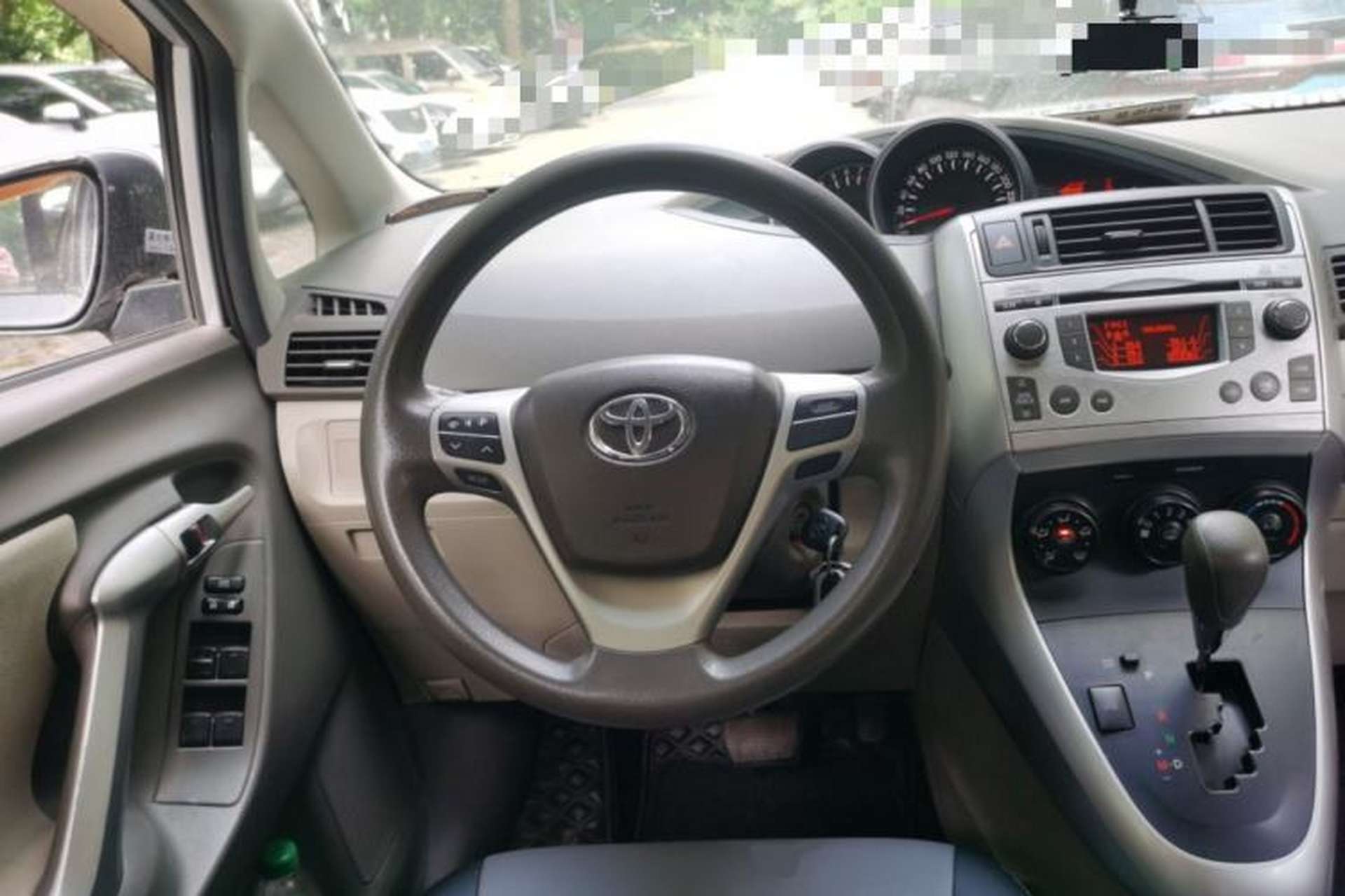 Used Toyota Verso 2014 Starlight 180E CVT Elite Edition Steering Wheel