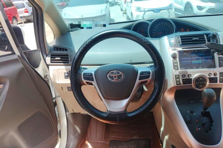 Used Toyota Verso 2014 Starlight 180G CVT Comfort Edition Steering Wheel