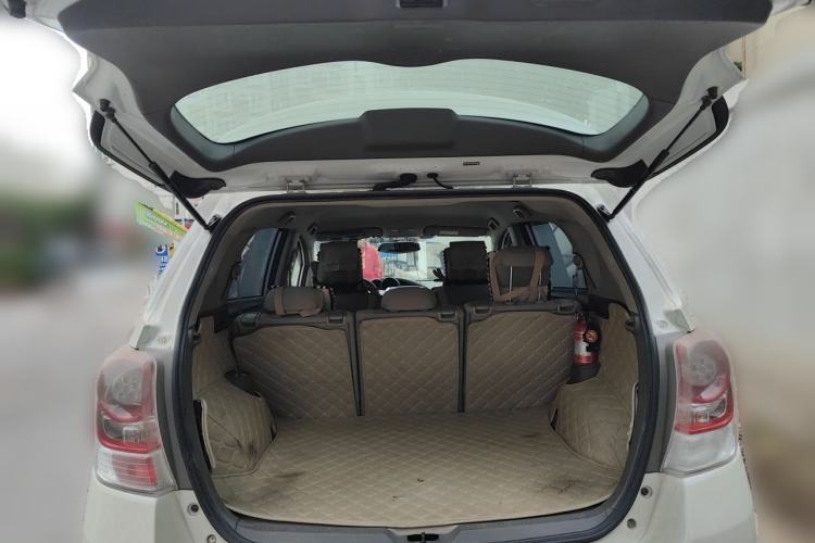 Used Toyota Verso 2014 Starlight 180E CVT Elite Edition Trunk