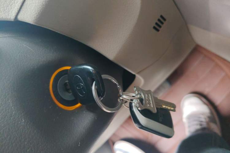 Used Toyota Verso 2014 Starlight 180G CVT Comfort Edition Vehicle Key