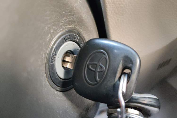 Used Toyota Verso 2014 Starlight 180E CVT Elite Edition Vehicle Key
