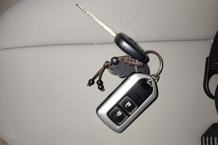 Used Toyota Verso 2014 Starlight 180E CVT Elite Edition Vehicle Key