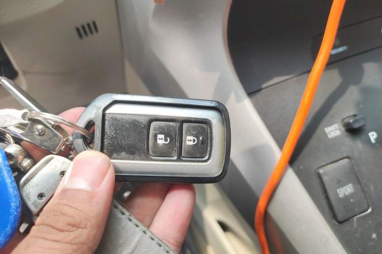 Used Toyota Verso 2014 Starlight 180G CVT Comfort Edition Vehicle Key
