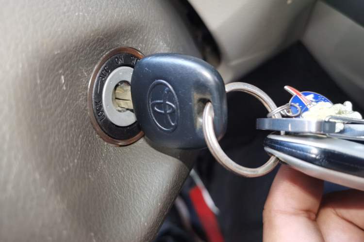 Used Toyota Verso 2014 Starlight 180E CVT Elite Edition Vehicle Key