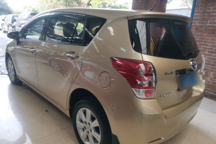 Used Toyota Verso 2014 Starlight 180E CVT Elite Edition Exterior 2