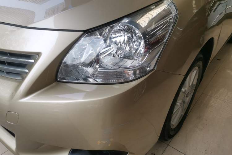 Used Toyota Verso 2014 Starlight 180E CVT Elite Edition Left Front Headlight