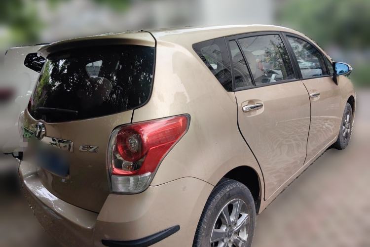 Used Toyota Verso 2014 Starlight 180G CVT Deluxe Multi-Function Edition Rear Right 45 Deg