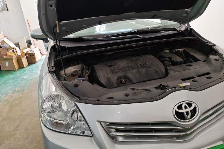 Used Toyota Verso 2015 180E CVT Crossover Edition Engine Bay Right