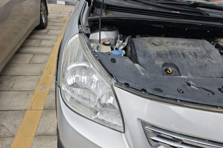 Used Toyota Verso 2015 180E CVT Crossover Edition Engine Bay Right