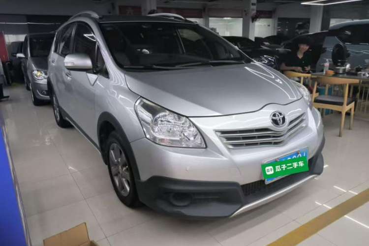 Used Toyota Verso 2015 180E CVT Crossover Edition Exterior 2