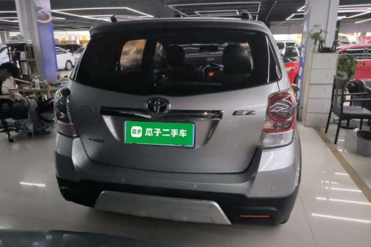Used Toyota Verso 2015 180E CVT Crossover Edition Exterior 4