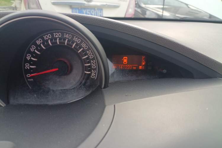 Used Toyota Verso 2015 180E CVT Crossover Edition Odometer Close Up