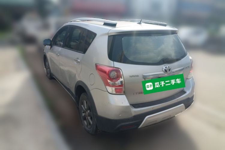 Used Toyota Verso 2015 180E CVT Crossover Edition Rear Left 45 Deg