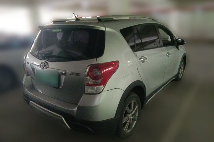 Used Toyota Verso 2015 180E CVT Crossover Edition Rear Right 45 Deg