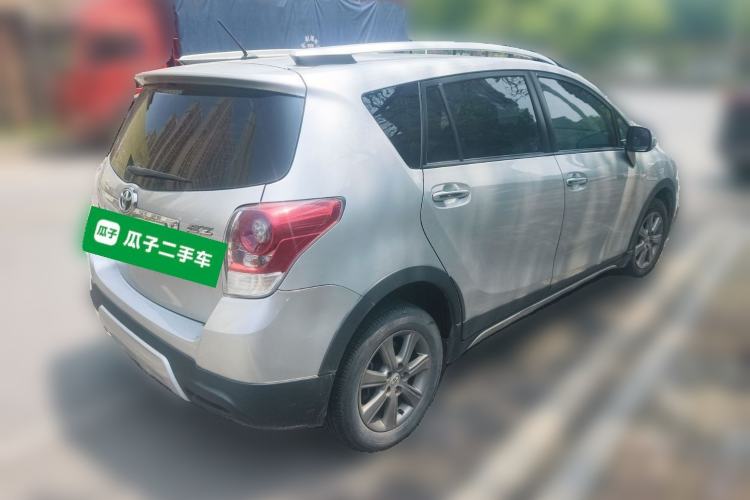 Used Toyota Verso 2015 180E CVT Crossover Edition Rear Right 45 Deg