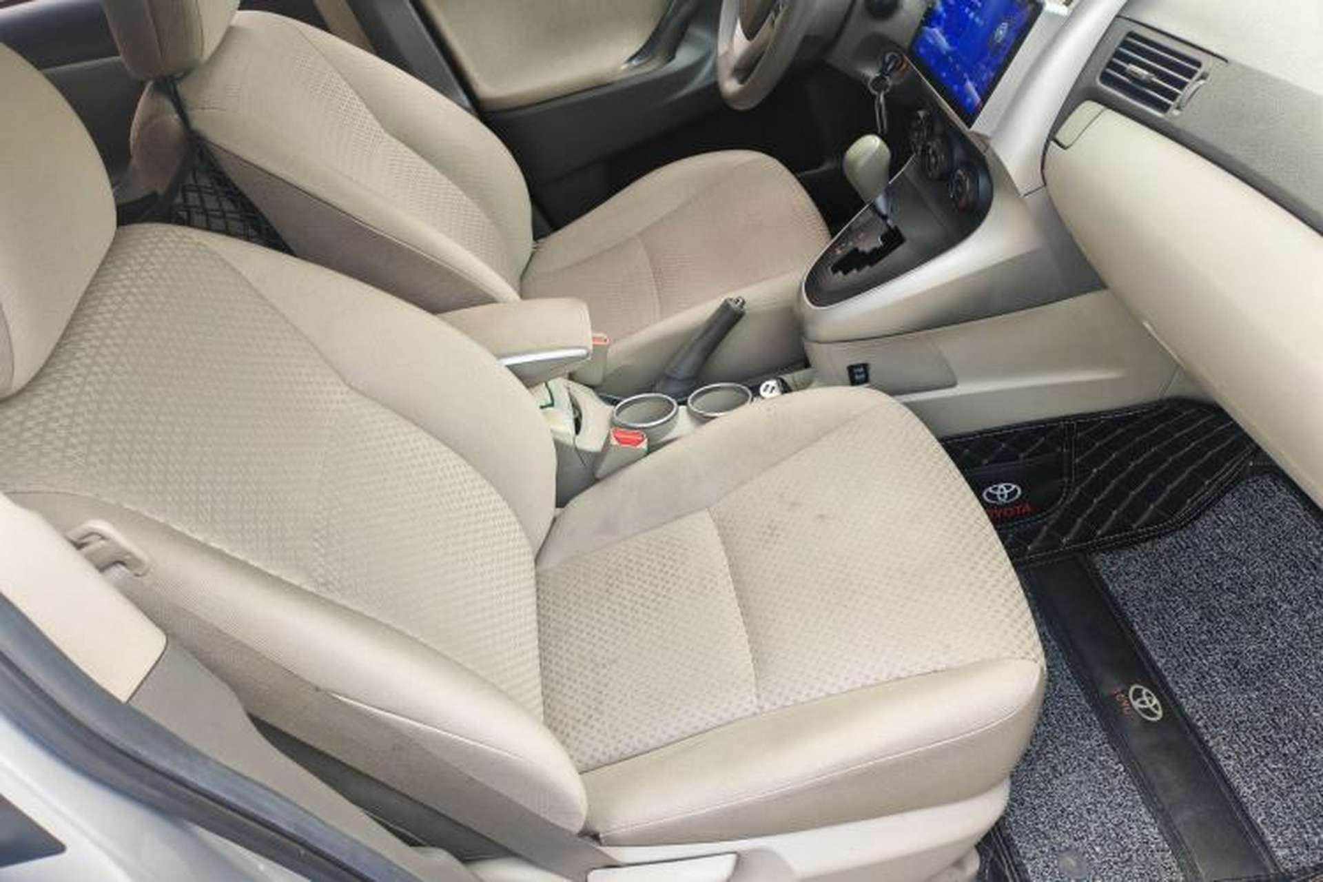 Used Toyota Verso 2015 180E CVT Crossover Edition Right Front Seat