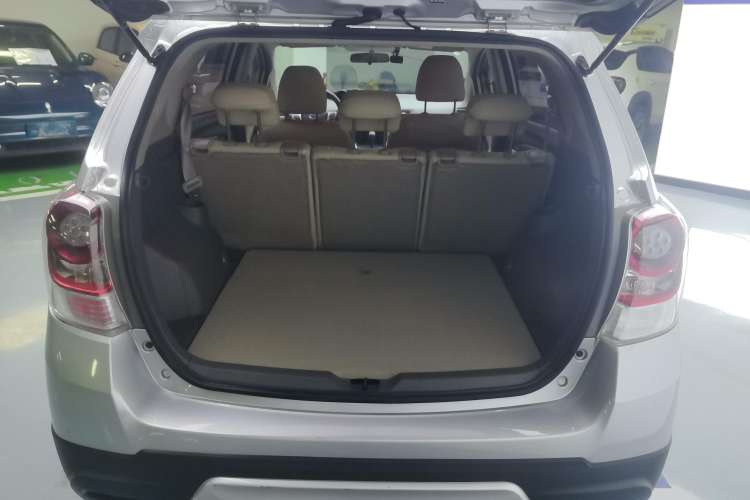 Used Toyota Verso 2015 180E CVT Crossover Edition Trunk
