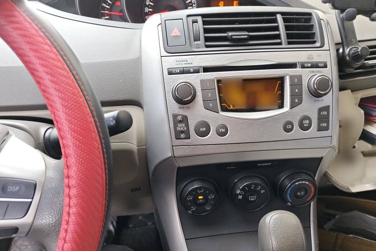 Used Toyota Verso 2015 180E CVT Crossover Edition Audio And AC Panel