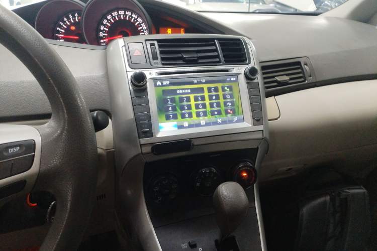 Used Toyota Verso 2015 180E CVT Crossover Edition Audio And AC Panel