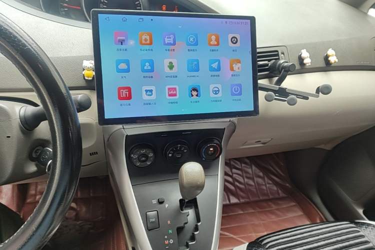 Used Toyota Verso 2015 180E CVT Crossover Edition Audio And AC Panel