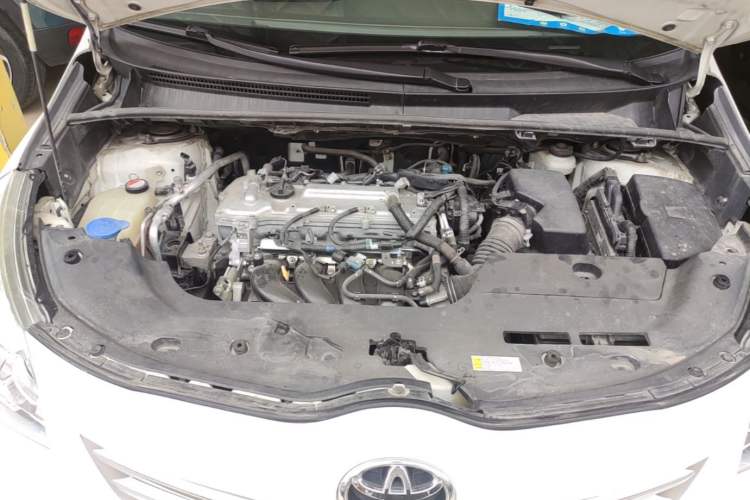 Used Toyota Verso 2015 180E CVT Crossover Edition Engine Bay