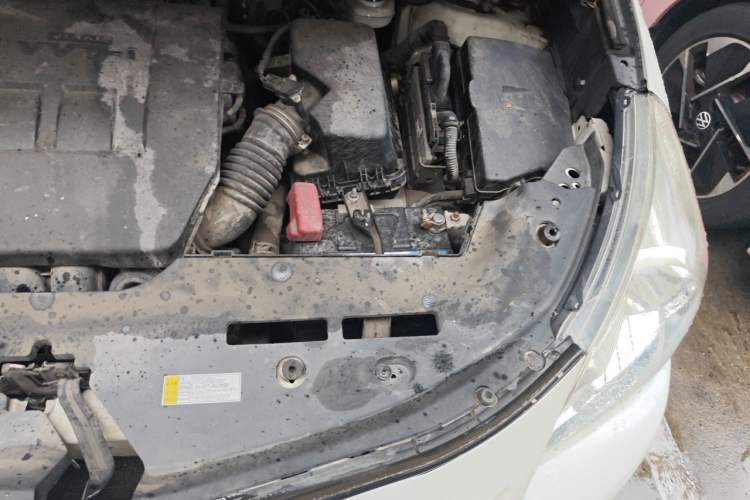 Used Toyota Verso 2015 180E CVT Crossover Edition Engine Bay Left