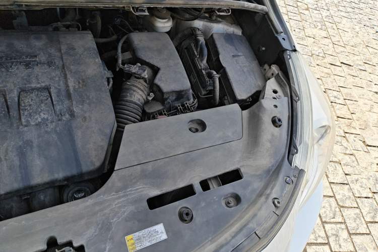 Used Toyota Verso 2015 180E CVT Crossover Edition Engine Bay Left