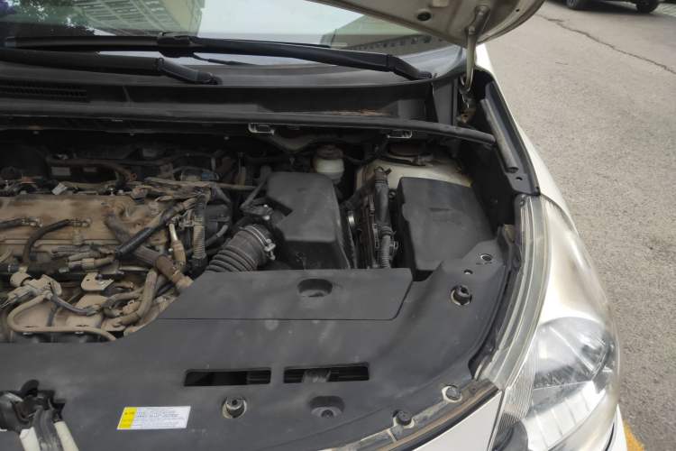 Used Toyota Verso 2015 180E CVT Crossover Edition Engine Bay Left
