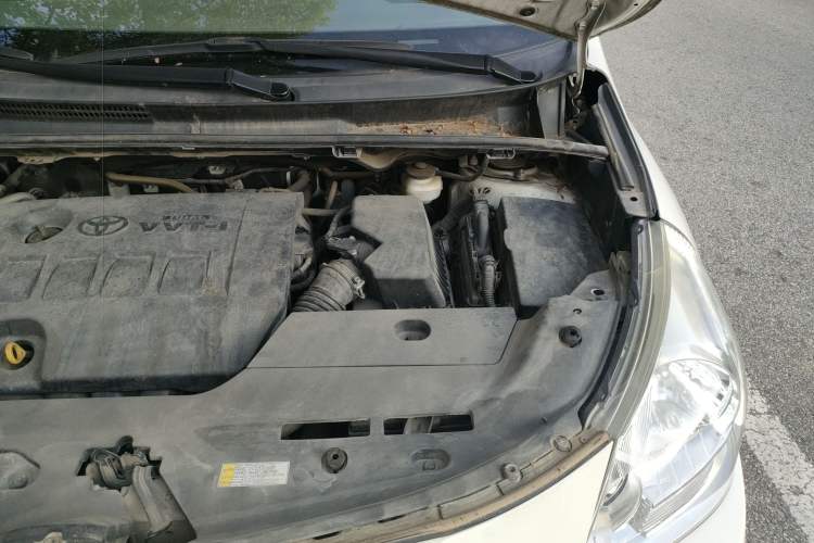 Used Toyota Verso 2015 180E CVT Crossover Edition Engine Bay Left