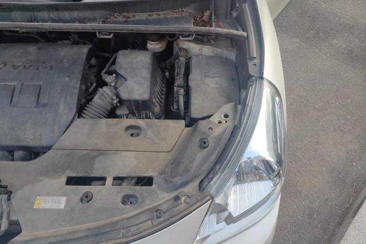 Used Toyota Verso 2015 180E CVT Crossover Edition Engine Bay Left