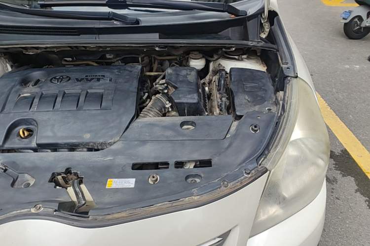 Used Toyota Verso 2015 180E CVT Crossover Edition Engine Bay Left