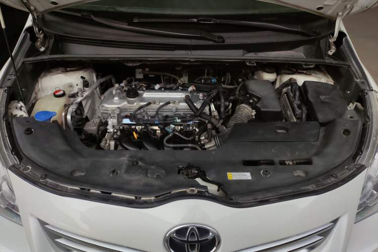 Used Toyota Verso 2015 180E CVT Crossover Edition Engine Bay