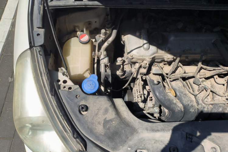 Used Toyota Verso 2015 180E CVT Crossover Edition Engine Bay Right