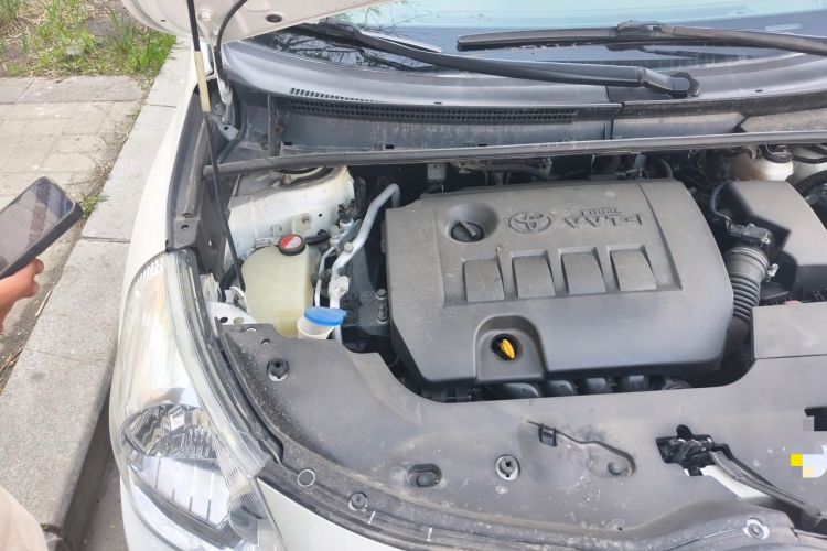 Used Toyota Verso 2015 180E CVT Crossover Edition Engine Bay Right